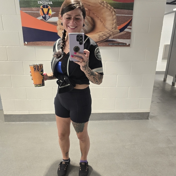 Meet your Posher, Elle - Picture 4 of 14